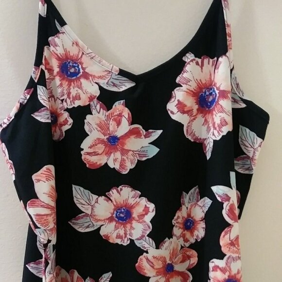 Derek Heart Juniors Floral Peplum Hem Adjustable Spaghetti Straps Black Top M310 - Picture 1 of 3